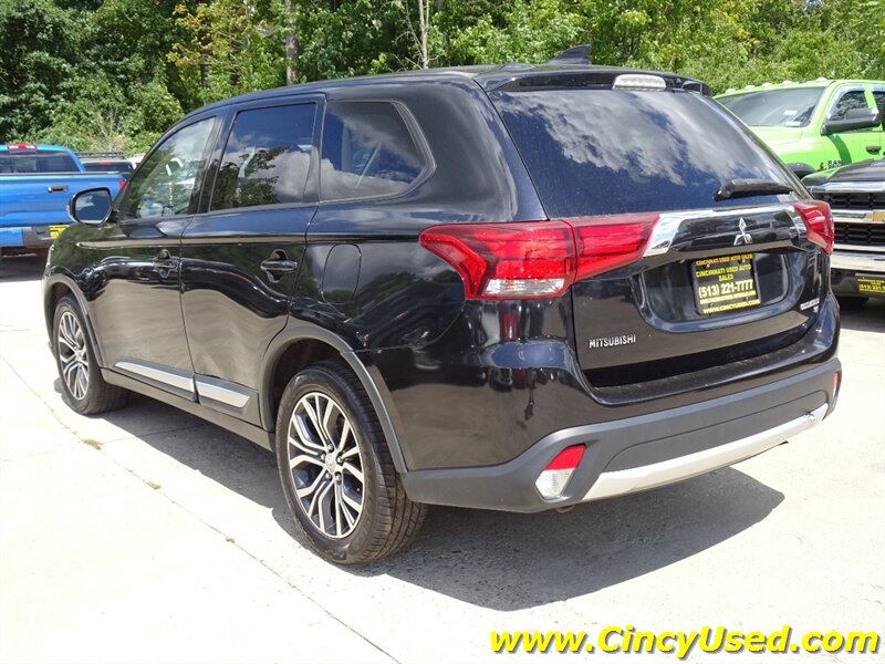 2017 Mitsubishi Outlander SE - Photo 8 - Cincinnati, OH 45255