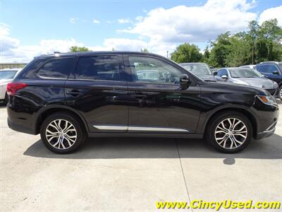 2017 Mitsubishi Outlander SE   - Photo 4 - Cincinnati, OH 45255