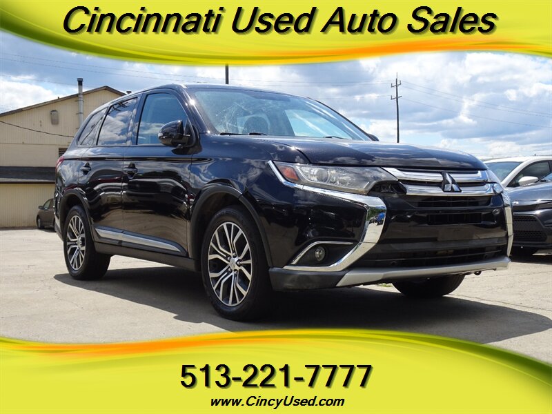 2017 Mitsubishi Outlander SE - Photo 1 - Cincinnati, OH 45255