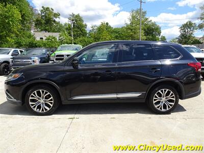 2017 Mitsubishi Outlander SE   - Photo 5 - Cincinnati, OH 45255