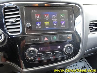 2017 Mitsubishi Outlander SE   - Photo 17 - Cincinnati, OH 45255
