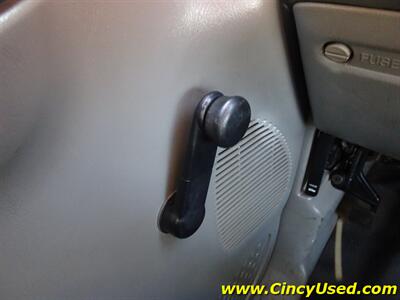 2003 Ford F-350 XLT   - Photo 17 - Cincinnati, OH 45255