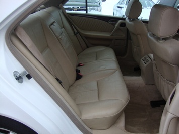 1998 Mercedes-Benz E Class E320   - Photo 9 - Cincinnati, OH 45255