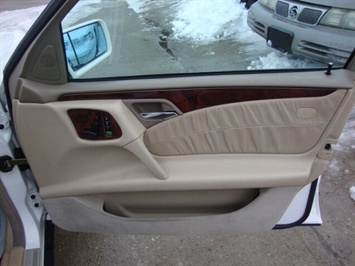 1998 Mercedes-Benz E Class E320   - Photo 25 - Cincinnati, OH 45255