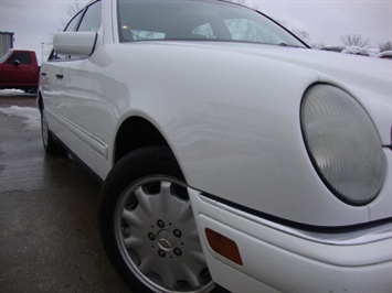 1998 Mercedes-Benz E Class E320   - Photo 11 - Cincinnati, OH 45255