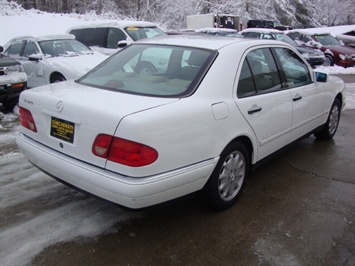 1998 Mercedes-Benz E Class E320   - Photo 6 - Cincinnati, OH 45255