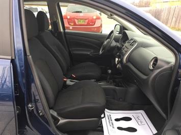 2012 Nissan Versa 1.6 SV   - Photo 8 - Cincinnati, OH 45255