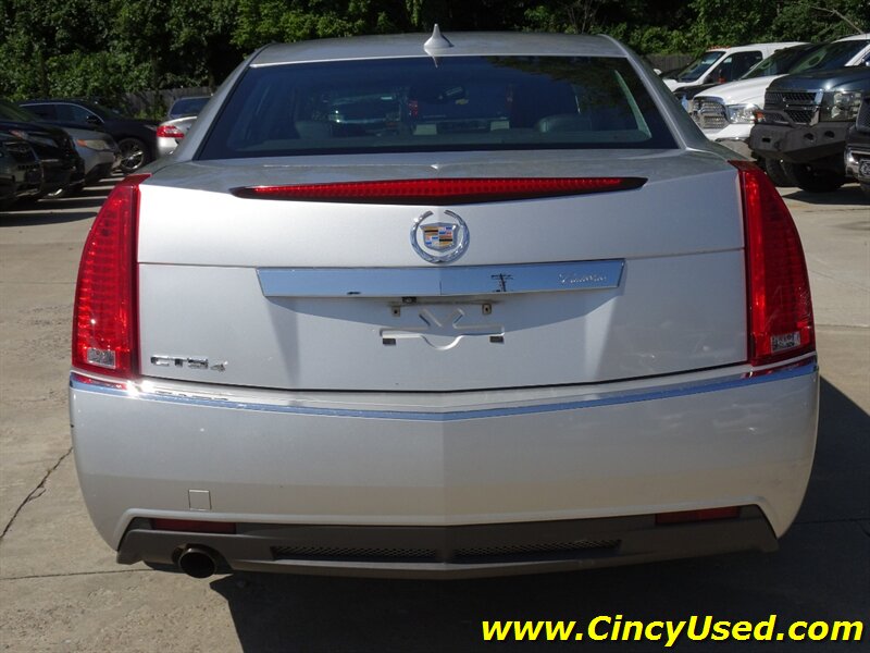 2011 Cadillac CTS 3.0L Luxury - Photo 8 - Cincinnati, OH 45255