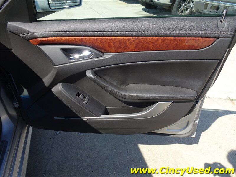 2011 Cadillac CTS 3.0L Luxury - Photo 28 - Cincinnati, OH 45255