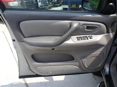 2006 Toyota Tundra Darrell Waltrip Edit  4L V8 Double Cab RWD - Photo 17 - Cincinnati, OH 45255