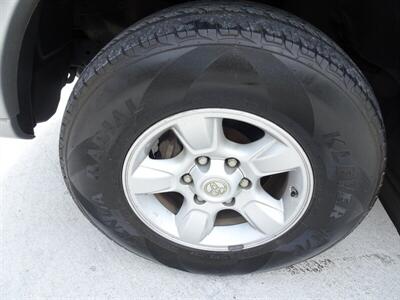 2006 Toyota Tundra Darrell Waltrip Edit  4L V8 Double Cab RWD - Photo 16 - Cincinnati, OH 45255