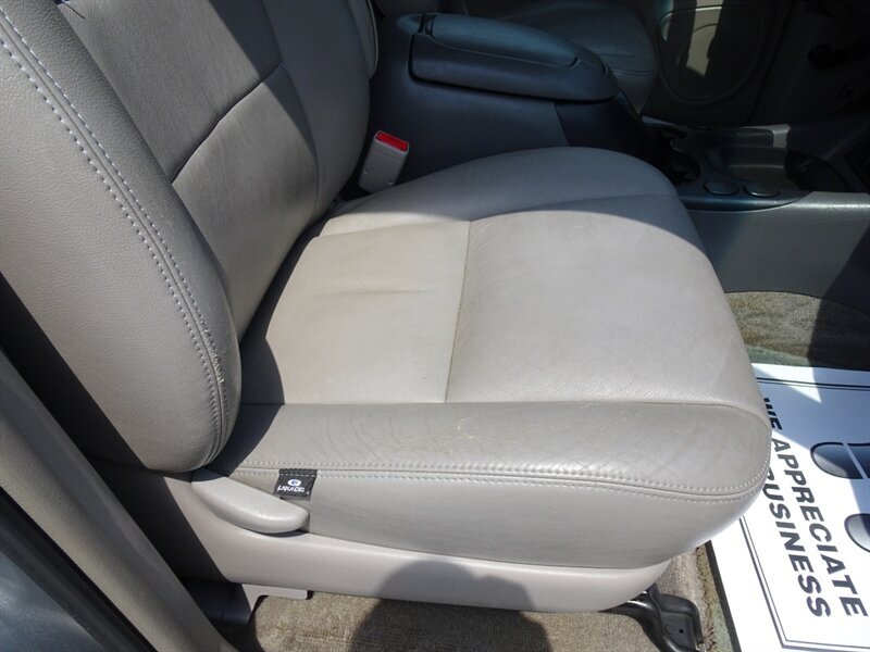 2006 Toyota Tundra Darrell Waltrip Edit 4L V8 Double Cab RWD - Photo 21 - Cincinnati, OH 45255