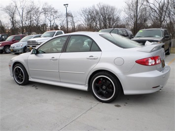 2005 Mazda Mazda6 i   - Photo 4 - Cincinnati, OH 45255