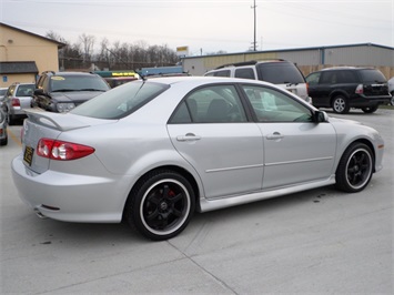 2005 Mazda Mazda6 i   - Photo 6 - Cincinnati, OH 45255