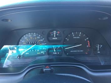 1995 Ford Thunderbird LX   - Photo 16 - Cincinnati, OH 45255