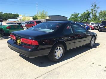 1995 Ford Thunderbird LX   - Photo 6 - Cincinnati, OH 45255