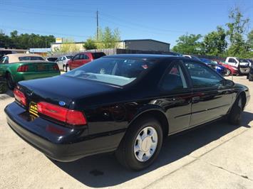 1995 Ford Thunderbird LX   - Photo 12 - Cincinnati, OH 45255