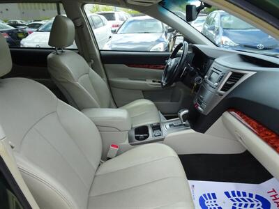 2012 Subaru Outback 3.6R Limited   - Photo 10 - Cincinnati, OH 45255