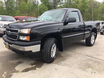 2006 Chevrolet Silverado 1500 LS   - Photo 11 - Cincinnati, OH 45255