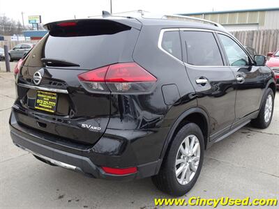 2018 Nissan Rogue SV   - Photo 7 - Cincinnati, OH 45255