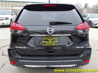 2018 Nissan Rogue SV   - Photo 8 - Cincinnati, OH 45255