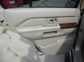 2000 INFINITI QX4   - Photo 23 - Cincinnati, OH 45255