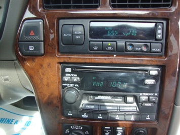 2000 INFINITI QX4   - Photo 13 - Cincinnati, OH 45255