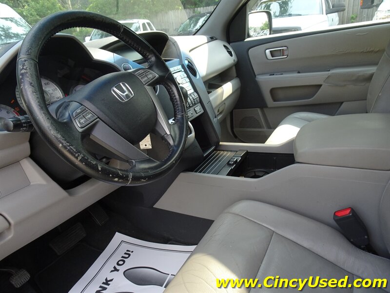 2010 Honda Pilot EX-L - Photo 11 - Cincinnati, OH 45255