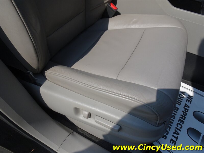 2010 Honda Pilot EX-L - Photo 31 - Cincinnati, OH 45255