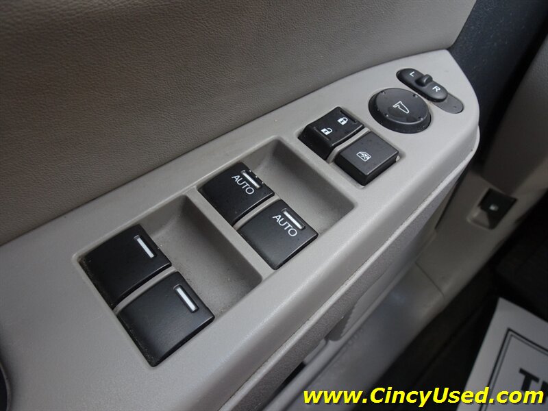 2010 Honda Pilot EX-L - Photo 26 - Cincinnati, OH 45255