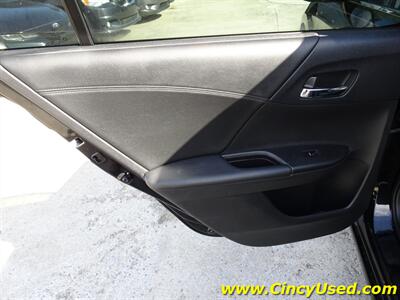 2013 Honda Accord EX-L V6 w/Navi   - Photo 28 - Cincinnati, OH 45255
