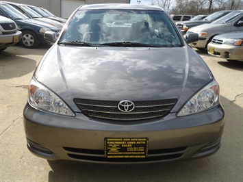 2004 Toyota Camry LE   - Photo 2 - Cincinnati, OH 45255