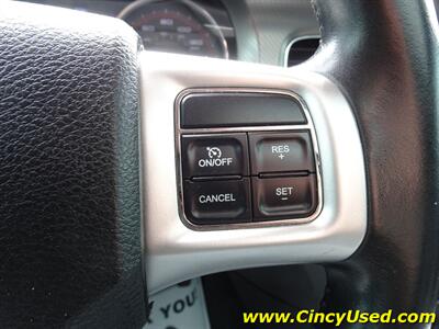 2011 Dodge Charger R/T Road and Track   - Photo 24 - Cincinnati, OH 45255
