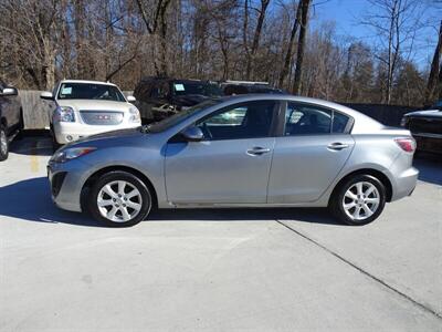 2011 Mazda Mazda3 i Touring  2.0L I4 FWD - Photo 14 - Cincinnati, OH 45255