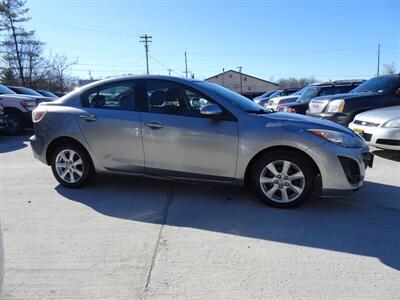 2011 Mazda Mazda3 i Touring  2.0L I4 FWD - Photo 5 - Cincinnati, OH 45255