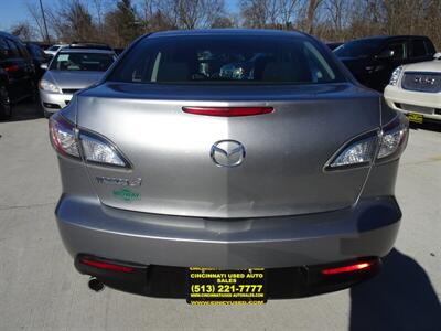 2011 Mazda Mazda3 i Touring  2.0L I4 FWD - Photo 9 - Cincinnati, OH 45255