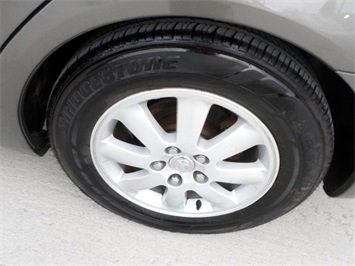 2002 Toyota Camry XLE   - Photo 30 - Cincinnati, OH 45255