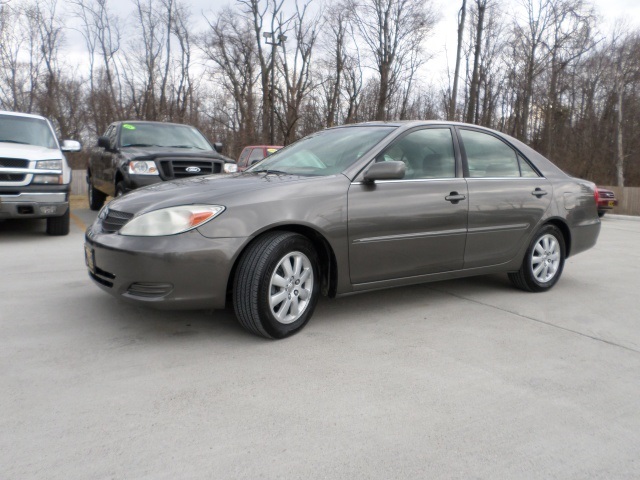 2002 Toyota Camry XLE - Photo 11 - Cincinnati, OH 45255