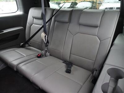 2011 Honda Pilot EX-L w/DVD  3.5L V6 4WD - Photo 11 - Cincinnati, OH 45255