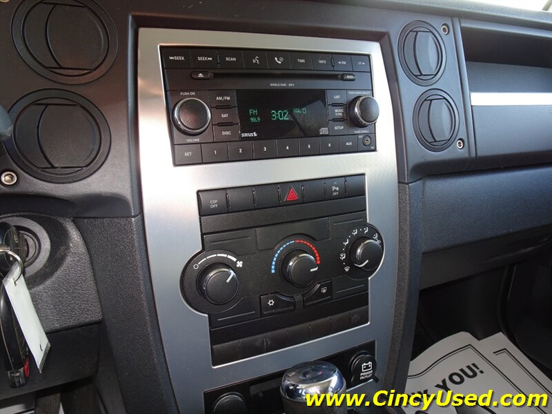2008 Jeep Commander Sport - Photo 18 - Cincinnati, OH 45255