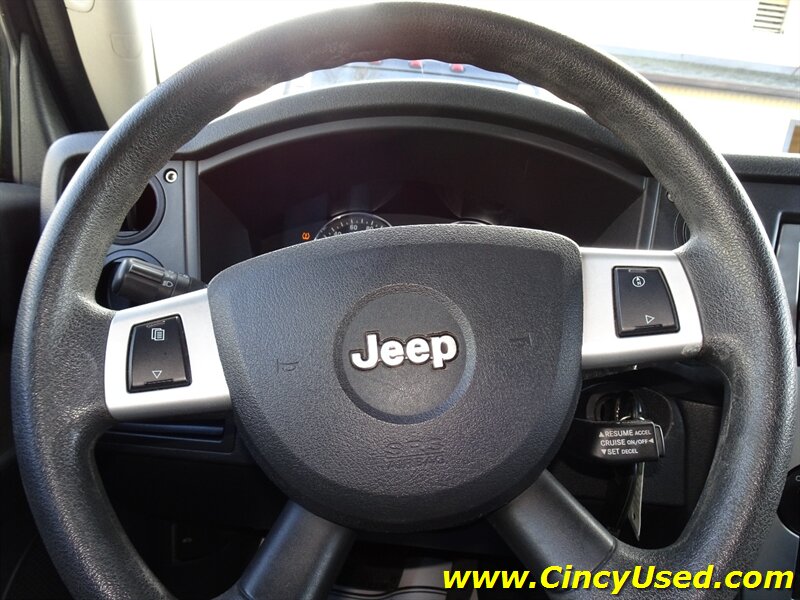 2008 Jeep Commander Sport - Photo 19 - Cincinnati, OH 45255