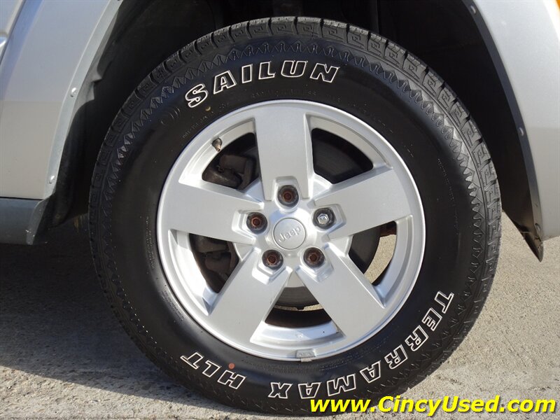 2008 Jeep Commander Sport - Photo 29 - Cincinnati, OH 45255