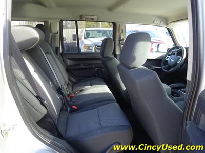 2008 Jeep Commander Sport - Photo 14 - Cincinnati, OH 45255