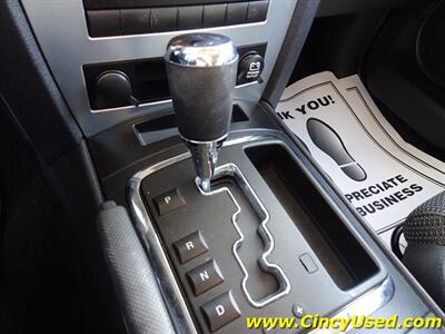 2008 Jeep Commander Sport - Photo 17 - Cincinnati, OH 45255