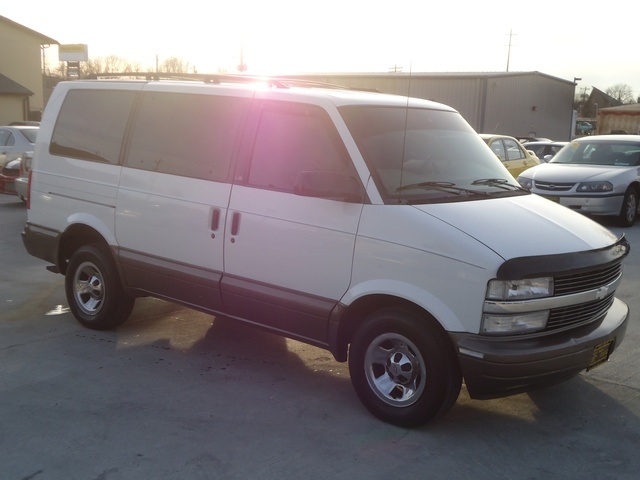 2000 Chevrolet Astro Vans for sale in Cincinnati, OH