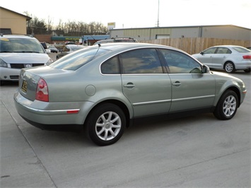 2004 Volkswagen Passat GLS   - Photo 6 - Cincinnati, OH 45255