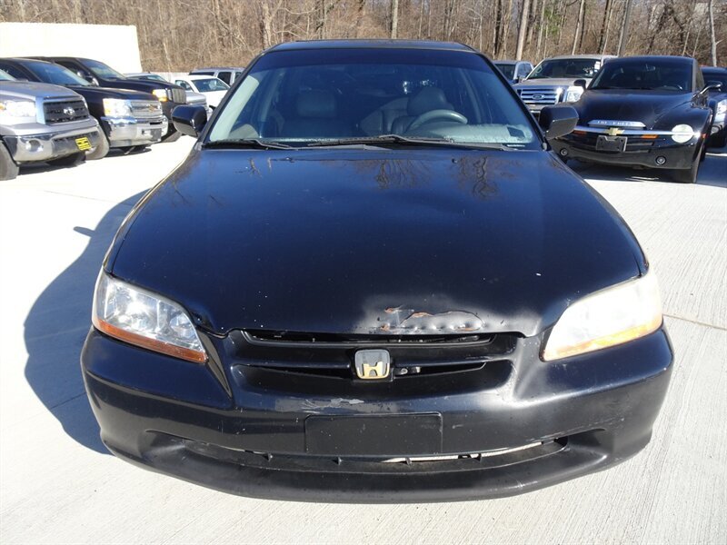 2000 Honda Accord EX V6 - Photo 2 - Cincinnati, OH 45255