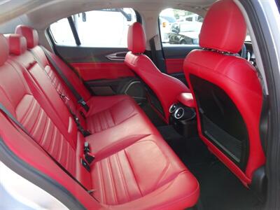 2017 Alfa Romeo Giulia Ti   - Photo 11 - Cincinnati, OH 45255