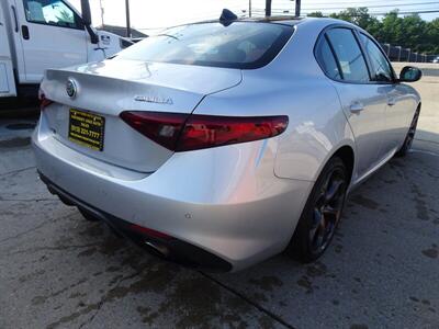 2017 Alfa Romeo Giulia Ti   - Photo 6 - Cincinnati, OH 45255