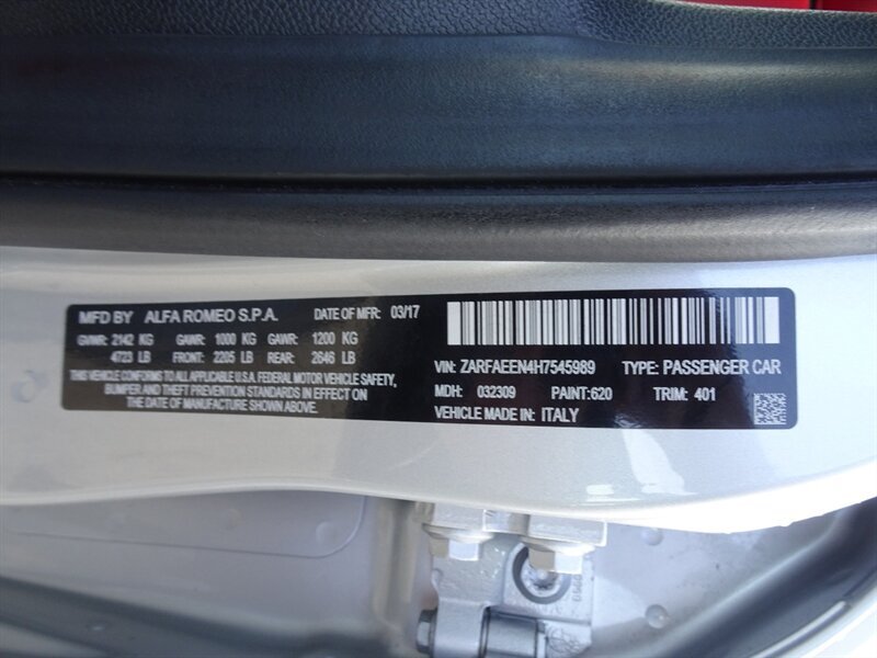 2017 Alfa Romeo Giulia Ti - Photo 36 - Cincinnati, OH 45255